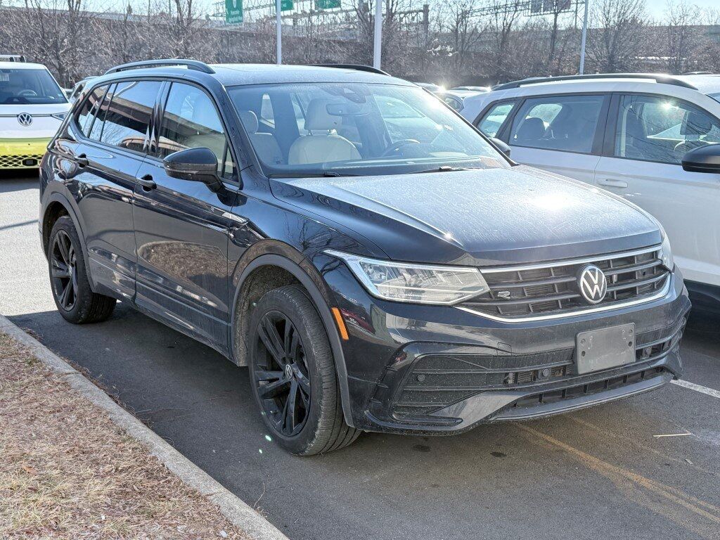 2023 Volkswagen Tiguan 2.0T SE R-Line Black