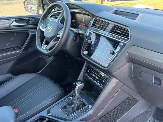 2023 Volkswagen Tiguan 2.0T SE R-Line Black Springfield VA