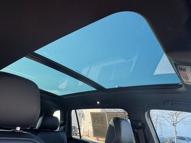 2023 Volkswagen Tiguan 2.0T SE R-Line Black Springfield VA