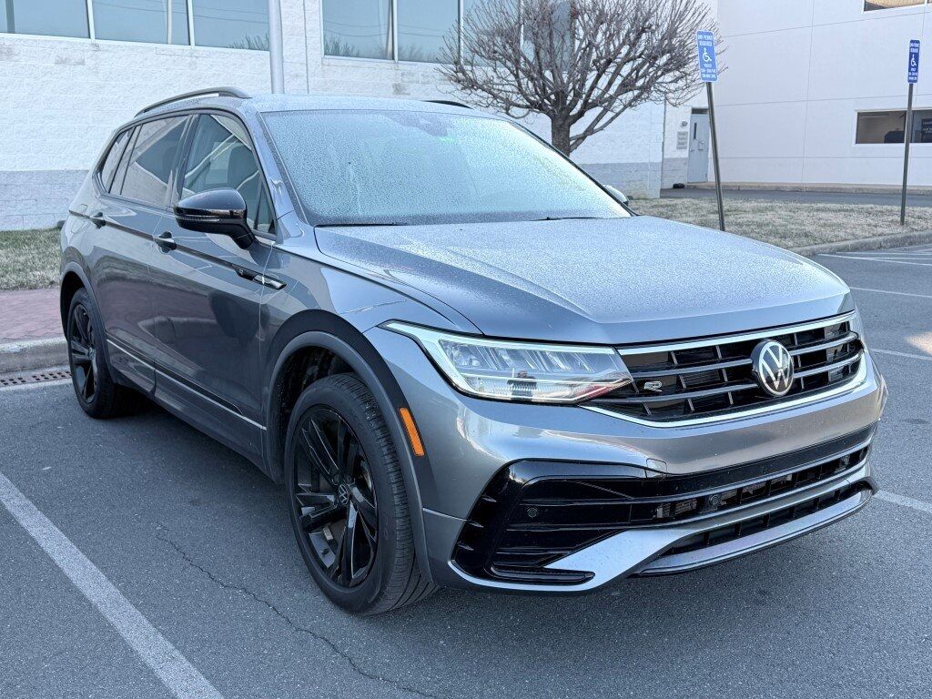 2023 Volkswagen Tiguan 2.0T SE R-Line Black