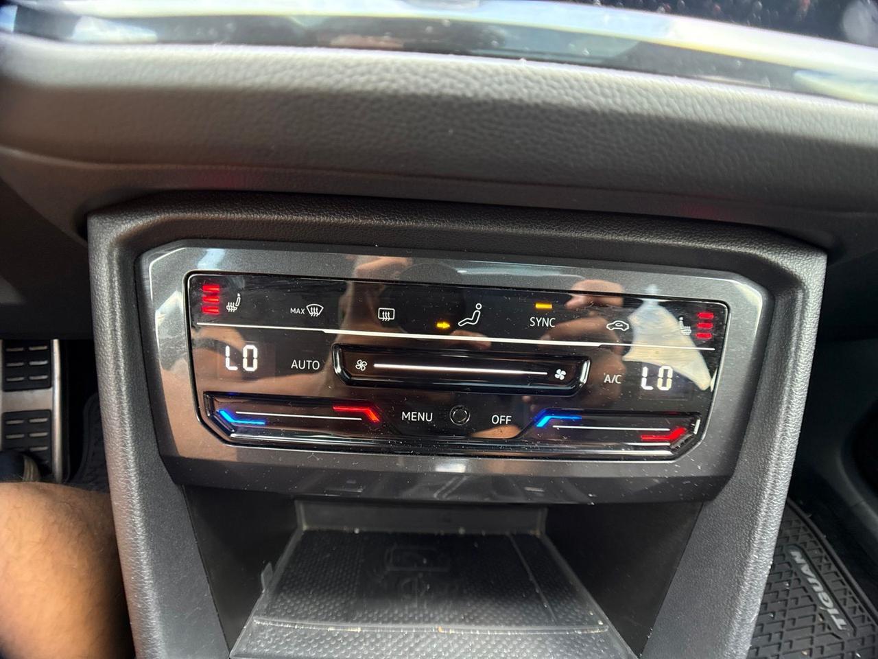 2023 Volkswagen Tiguan 2.0T SE R-Line Black Chantilly VA