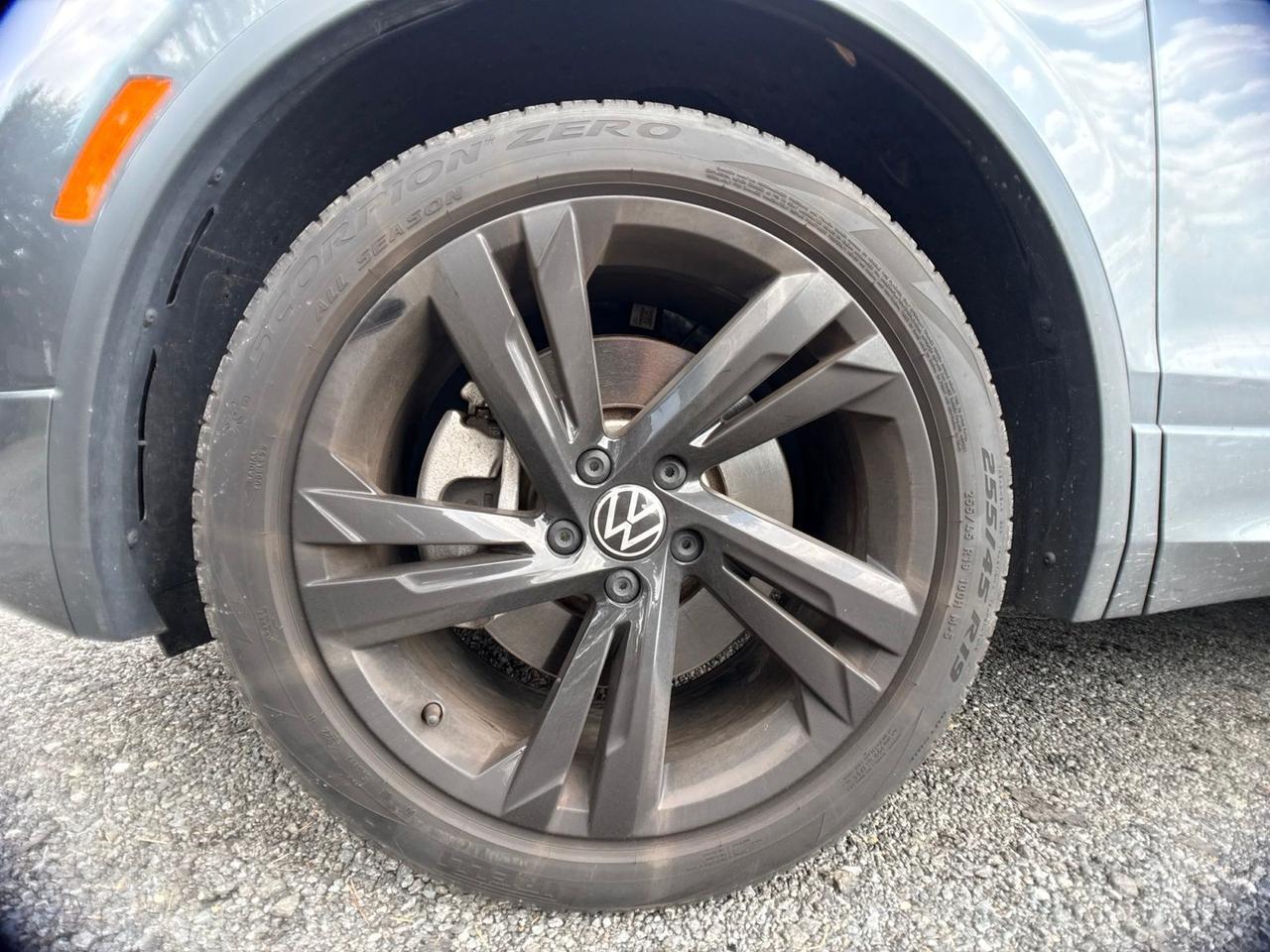 2023 Volkswagen Tiguan 2.0T SE R-Line Black Chantilly VA
