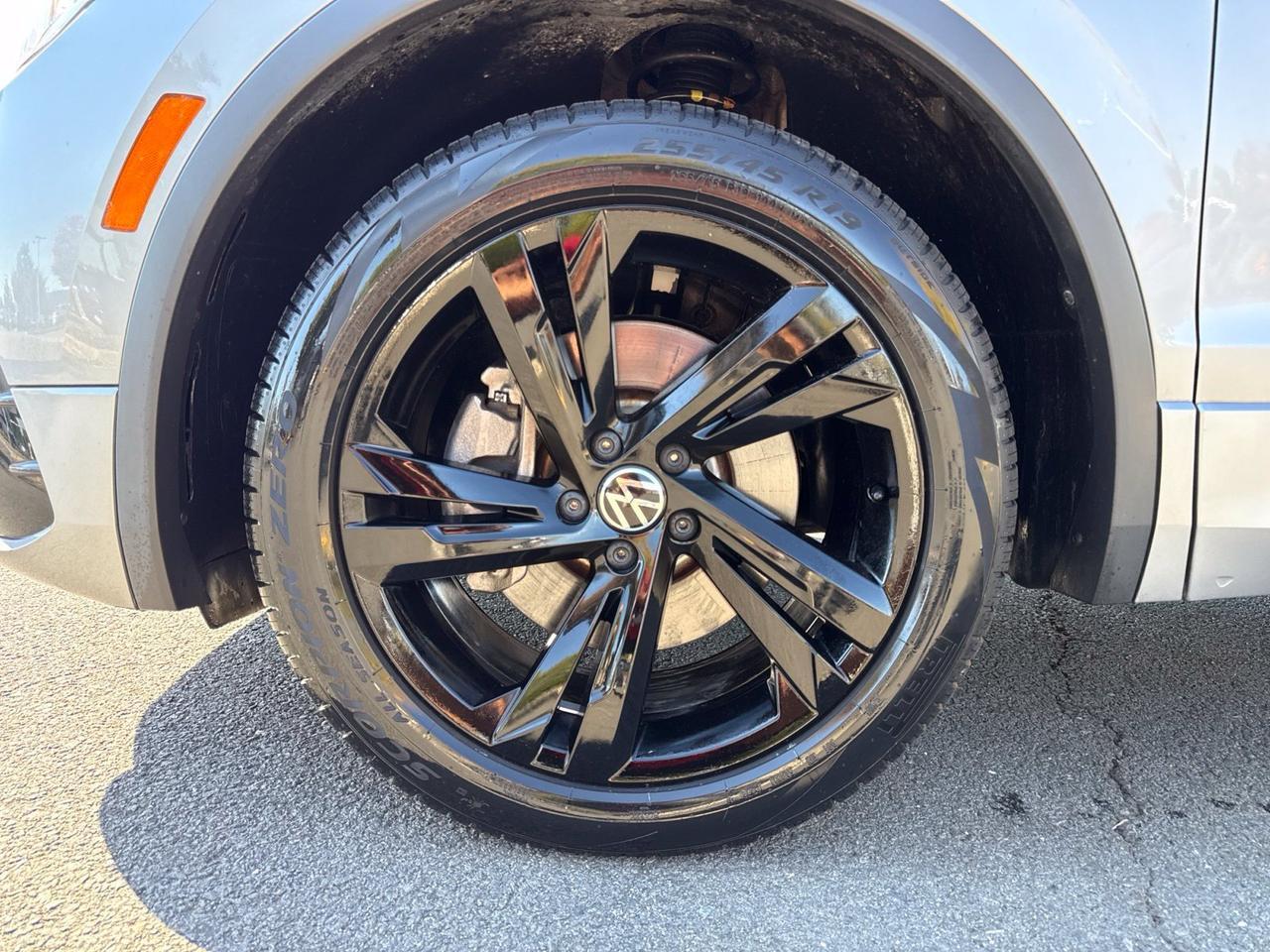 2023 Volkswagen Tiguan 2.0T SE R-Line Black Chantilly VA