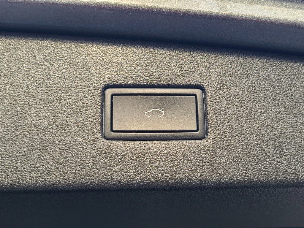 2023 Volkswagen Tiguan 2.0T SE Springfield VA