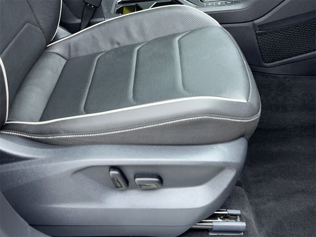 2023 Volkswagen Tiguan 2.0T SEL R-Line CAM,PANO,HTD STS,BLIND SPOT,20&quot; WL Plano TX