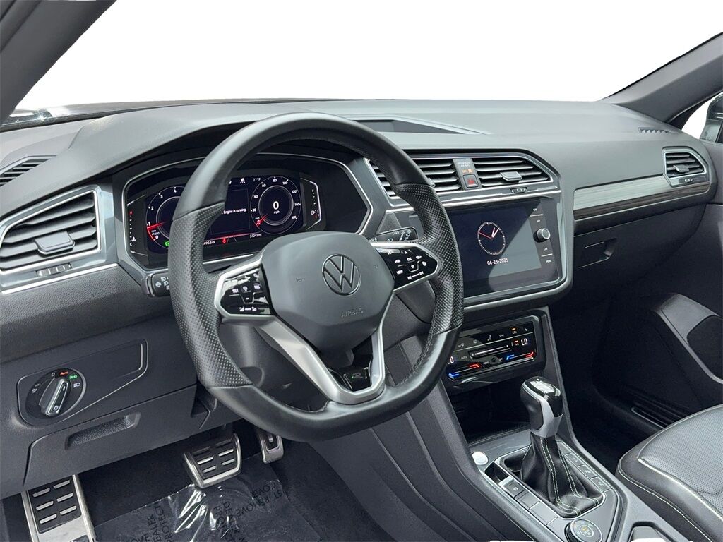 2023 Volkswagen Tiguan 2.0T SEL R-Line CAM,PANO,HTD STS,BLIND SPOT,20&quot; WL Plano TX
