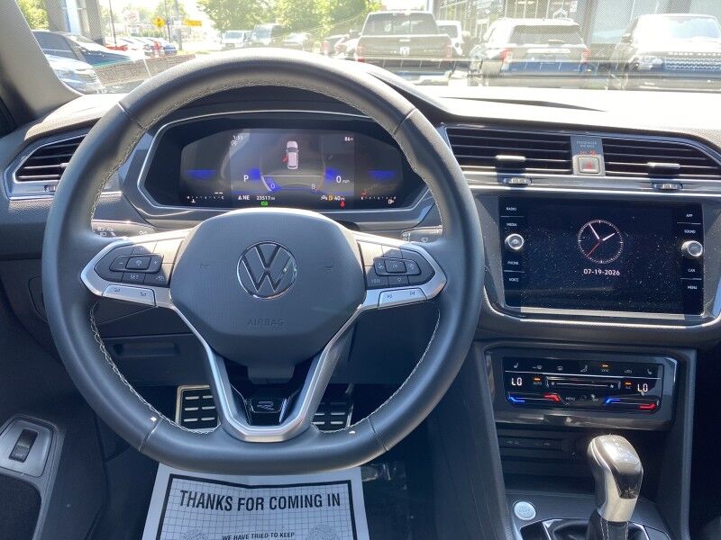 2023 Volkswagen Tiguan SE R-Line Black