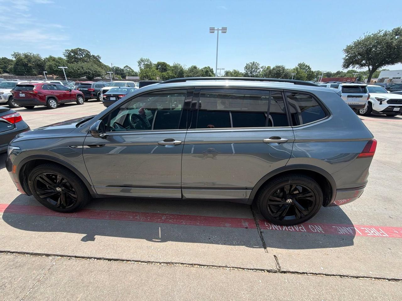 2023 Volkswagen Tiguan SE R-Line Black Hurst TX