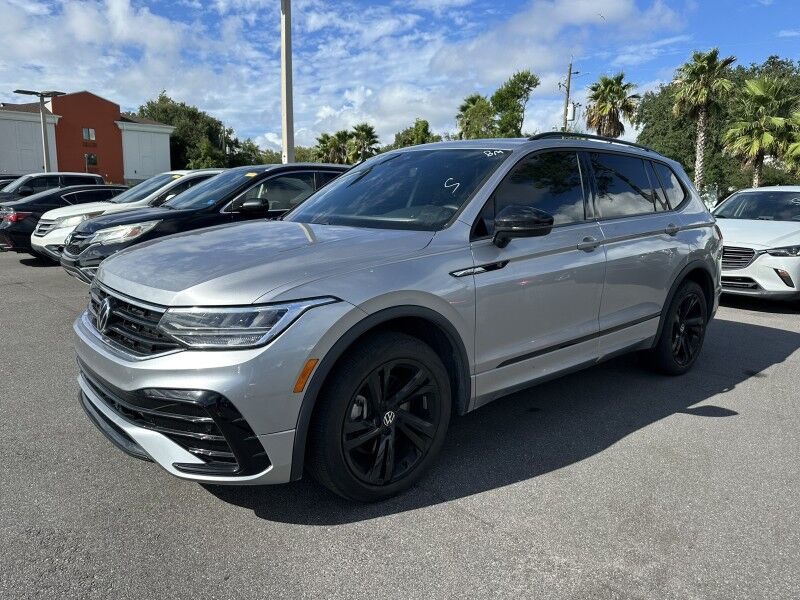 2023 Volkswagen Tiguan SE R-Line Black
