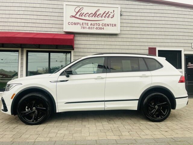 2023 Volkswagen Tiguan SE R-Line Black