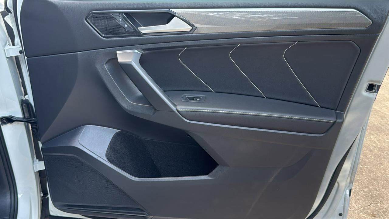 2023 Volkswagen Tiguan SE R-Line Black  Selma TX