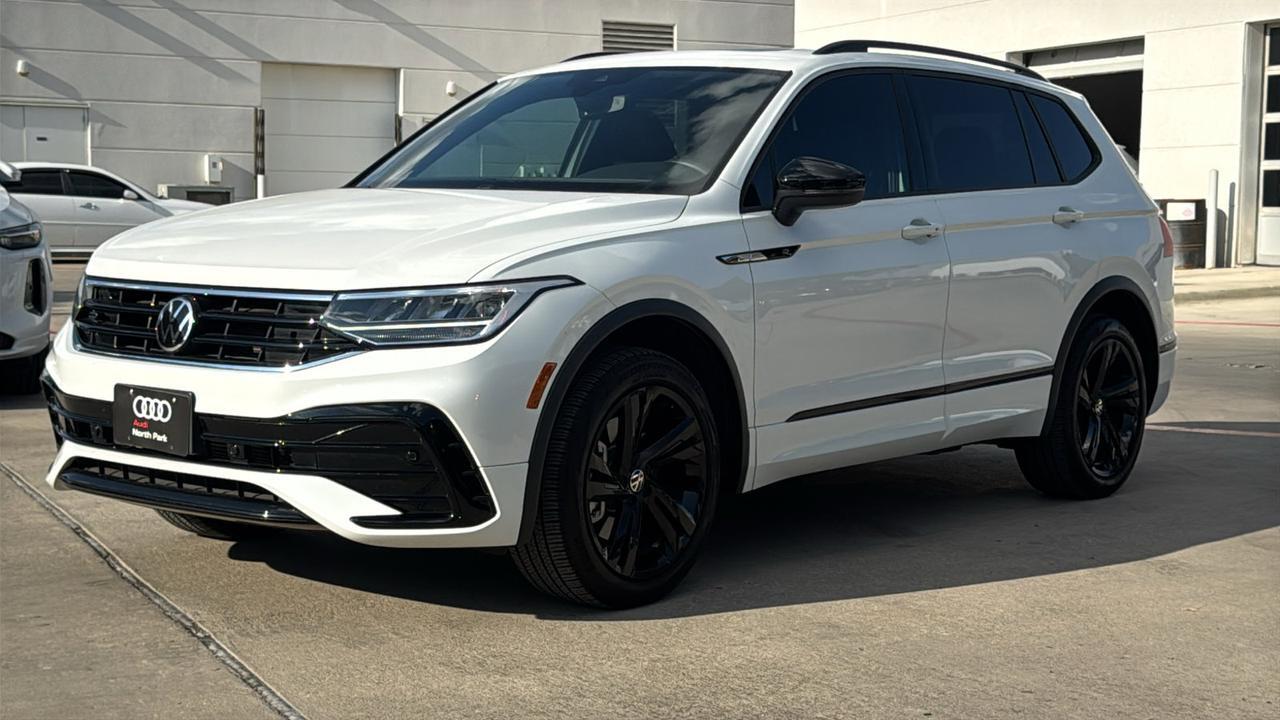 2023 Volkswagen Tiguan SE R-Line Black