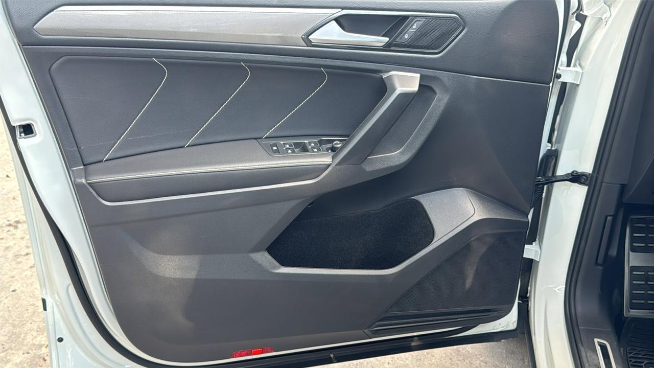 2023 Volkswagen Tiguan SE R-Line Black  Selma TX