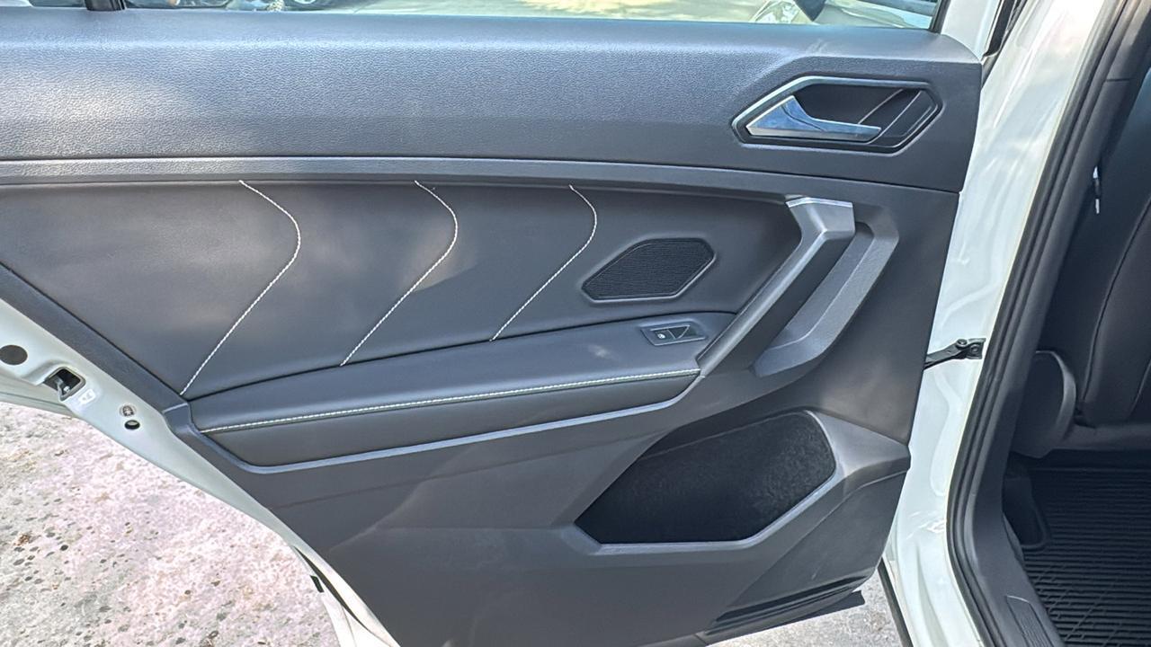 2023 Volkswagen Tiguan SE R-Line Black  Selma TX