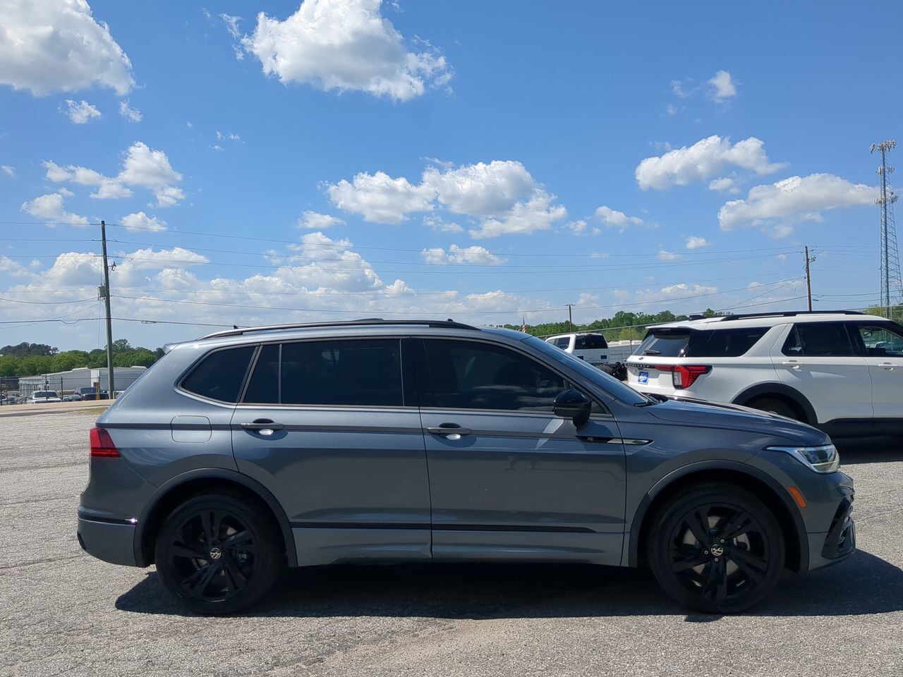 2023 Volkswagen Tiguan SE R-Line Black Winder GA