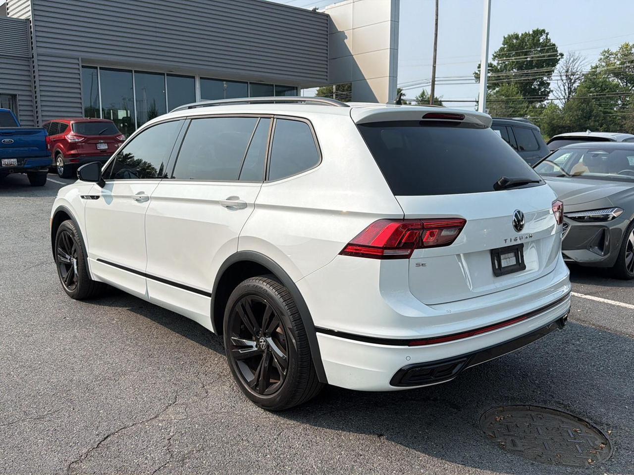 2023 Volkswagen Tiguan SE R-Line Black Gaithersburg MD