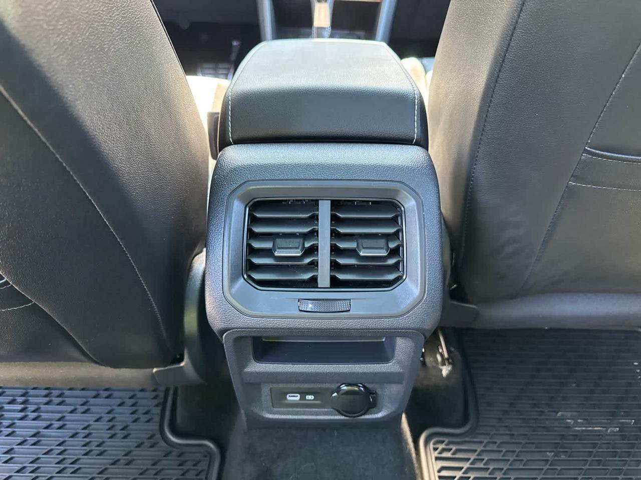 2023 Volkswagen Tiguan SE R-Line Black Dartmouth MA