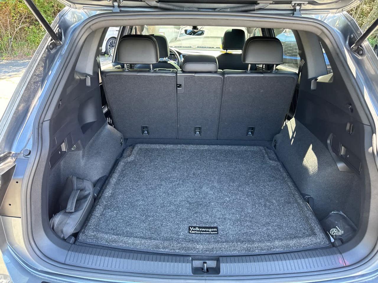 2023 Volkswagen Tiguan SE R-Line Black Dartmouth MA