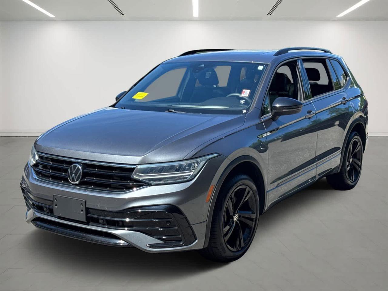 2023 Volkswagen Tiguan SE R-Line Black Dartmouth MA