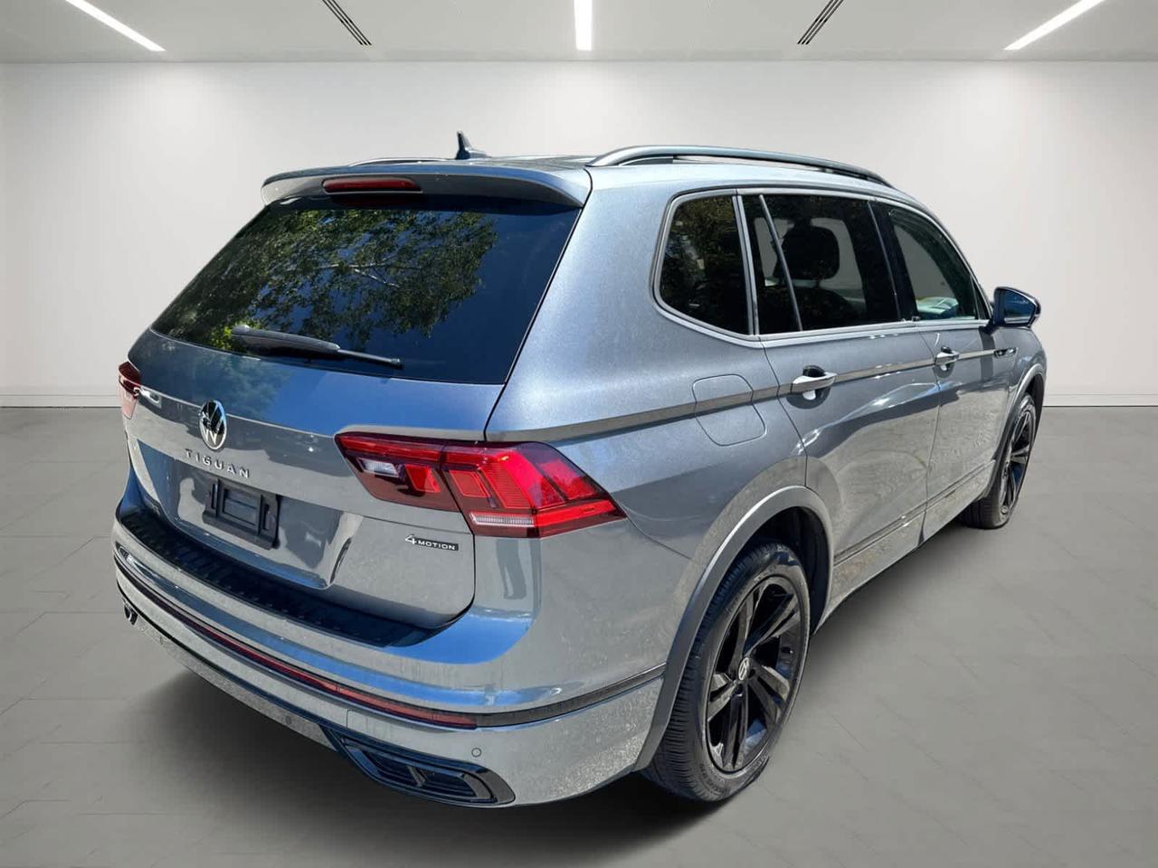 2023 Volkswagen Tiguan SE R-Line Black Dartmouth MA