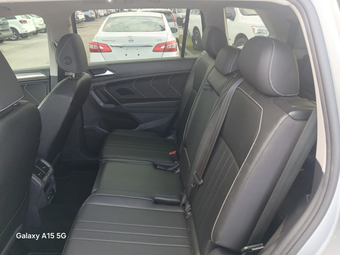 2023 Volkswagen Tiguan SE Sport Utility 4D Maitland FL