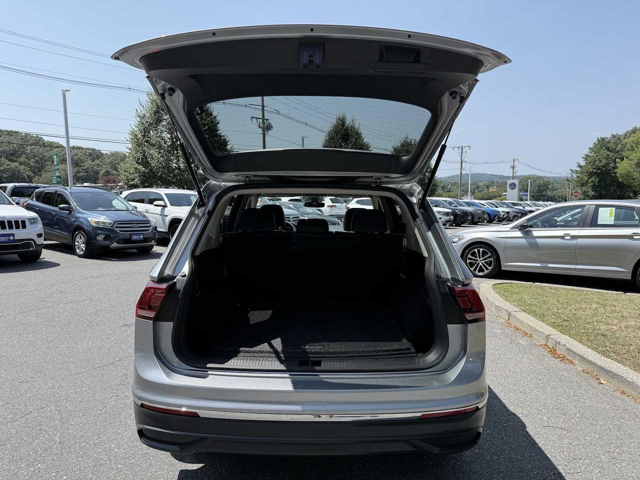2023 Volkswagen Tiguan SE Westborough MA