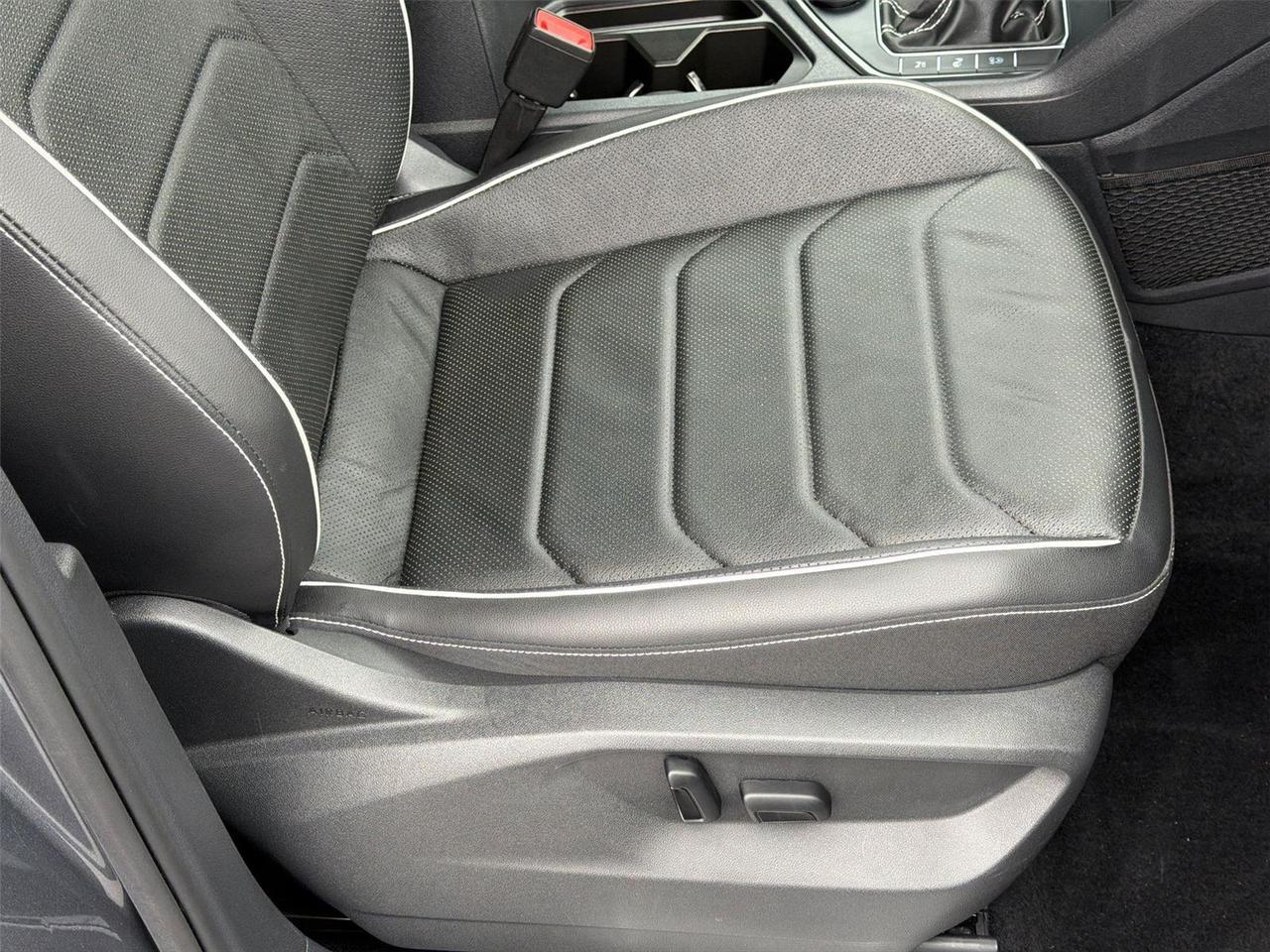 2023 Volkswagen Tiguan SEL R-Line Hagerstown MD