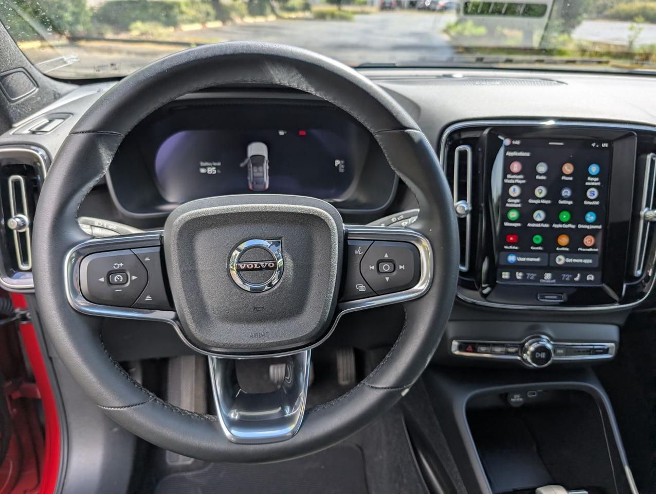 2023 Volvo C40 Recharge AWD Twin Motor ULTIMATE | 402hp, HK Premium Audio, Pilot Assist, 360 Cam, 4 Heated Seats & Wheel Portland OR