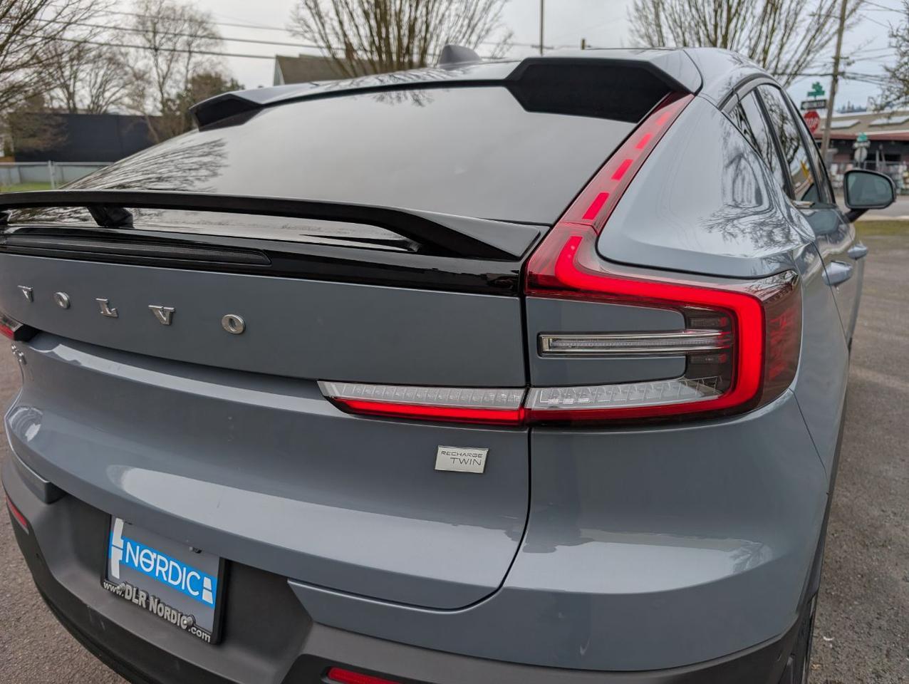 2023 Volvo C40 Recharge Dual Motor AWD ULTIMATE | 402hp, HK Premium Audio, Pilot Assist, 360° Cam, 4 Heated Seats & Wheel Portland OR