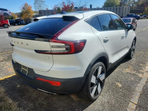 2023 Volvo C40 Recharge P8 Twin Engine PLUS w/High Performance Audio, Climate Package * Portland OR