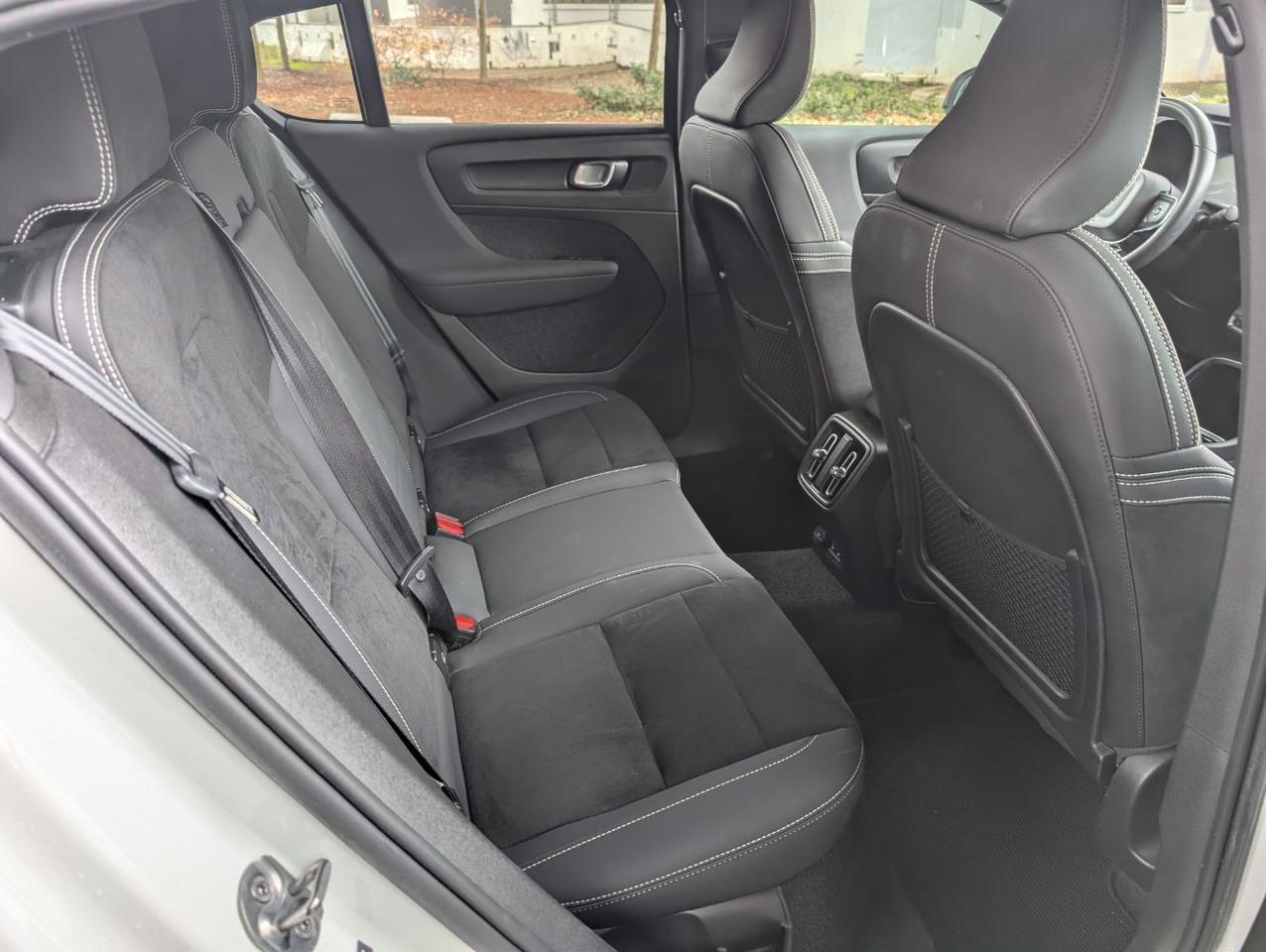 2023 Volvo C40 Recharge P8 Twin Engine PLUS w/High Performance Audio, Heat Pump, 360 Cam, 4 Heated Seats & Wheel Portland OR