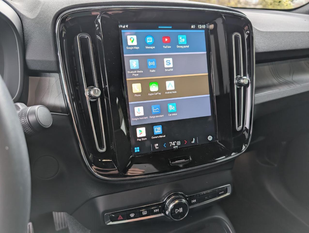 2023 Volvo C40 Recharge P8 Twin Engine PLUS w/High Performance Audio, Heat Pump, 360 Cam, 4 Heated Seats & Wheel Portland OR