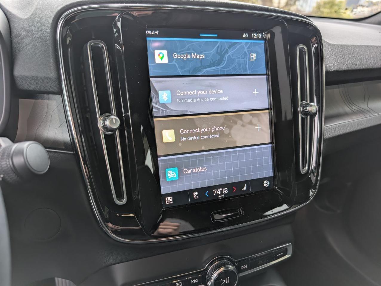 2023 Volvo C40 Recharge P8 Twin Engine PLUS w/High Performance Audio, Heat Pump, 360 Cam, 4 Heated Seats & Wheel Portland OR