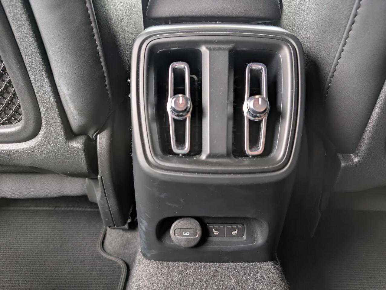 2023 Volvo C40 Recharge P8 Twin Engine PLUS w/High Performance Audio, Heat Pump, 360 Cam, 4 Heated Seats & Wheel Portland OR