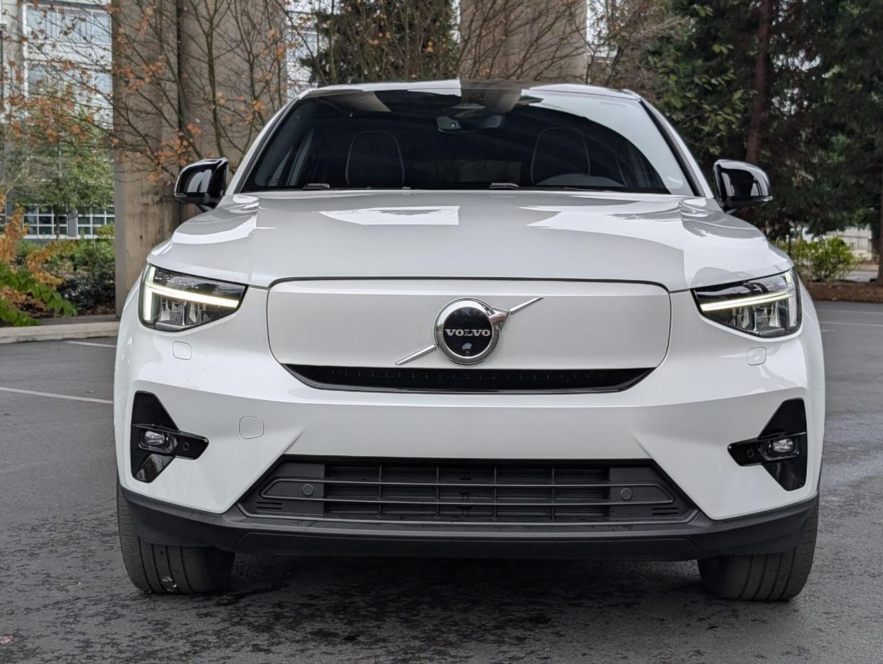 2023 Volvo C40 Recharge P8 Twin Engine PLUS w/High Performance Audio, Heat Pump, 360 Cam, 4 Heated Seats & Wheel Portland OR