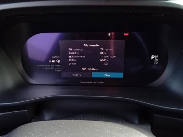 2023 Volvo C40 Recharge P8 Twin Engine ULTIMATE w/Harman Kardon, Pilot Assist, 360 Cam, 4 Heated Seats & Wheel Portland OR