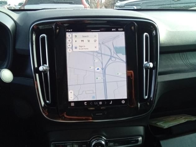 2023 Volvo C40 Recharge P8 Twin Engine ULTIMATE w/Harman Kardon, Pilot Assist, 360 Cam, 4 Heated Seats & Wheel Portland OR