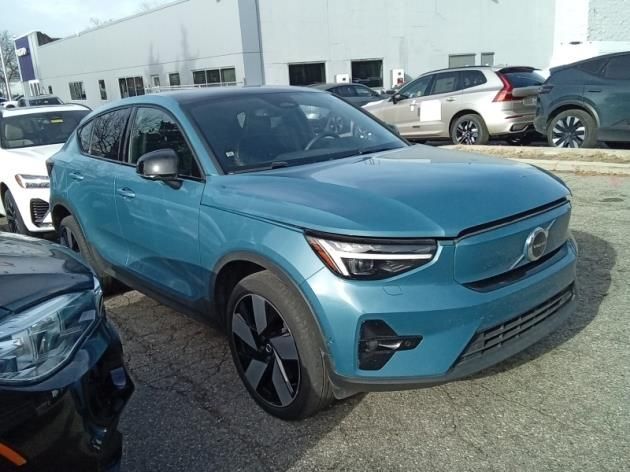 2023 Volvo C40 Recharge P8 Twin Engine ULTIMATE w/Harman Kardon, Pilot Assist, 360 Cam, 4 Heated Seats & Wheel Portland OR