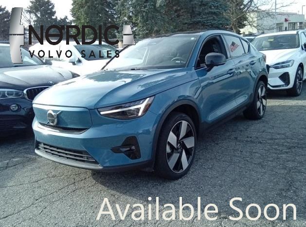 2023 Volvo C40 Recharge P8 Twin Engine ULTIMATE w/Harman Kardon, Pilot Assist, 360 Cam, 4 Heated Seats & Wheel