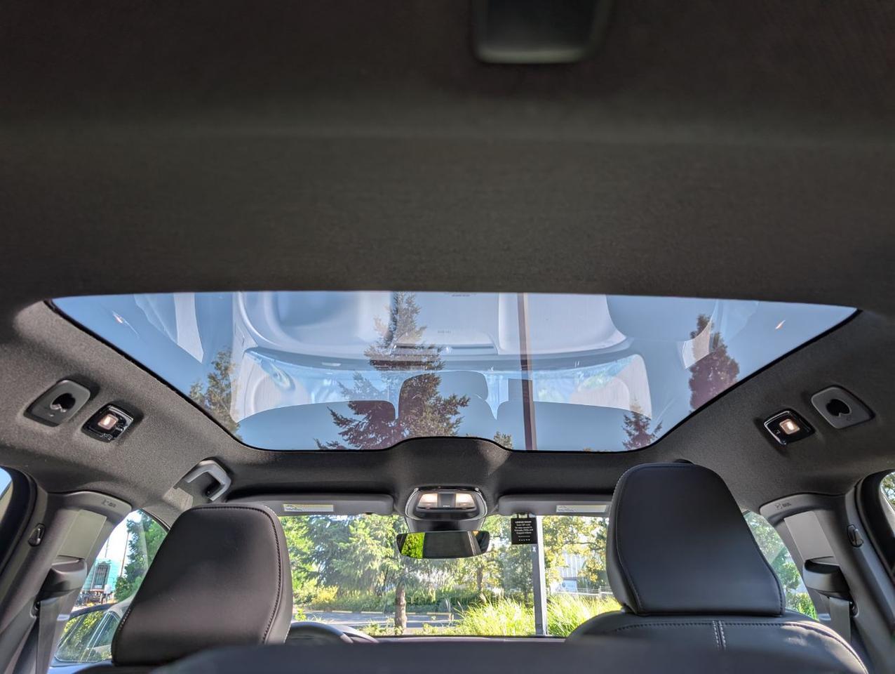 2023 Volvo C40 Recharge P8 Twin Engine ULTIMATE w/Harman Kardon, Pilot Assist, 360 Cam, 4 Heated Seats & Wheel Portland OR