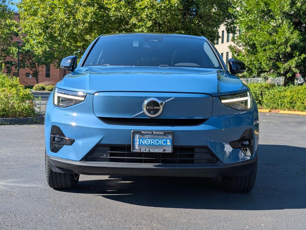 2023 Volvo C40 Recharge P8 Twin Engine ULTIMATE w/Harman Kardon, Pilot Assist, 360 Cam, 4 Heated Seats & Wheel Portland OR