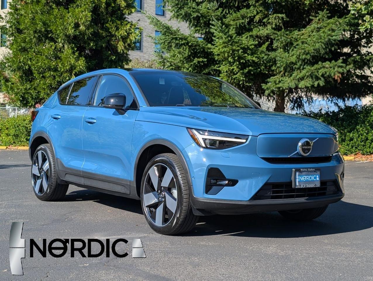 2023 Volvo C40 Recharge P8 Twin Engine ULTIMATE w/Harman Kardon, Pilot Assist, 360 Cam, 4 Heated Seats & Wheel Portland OR