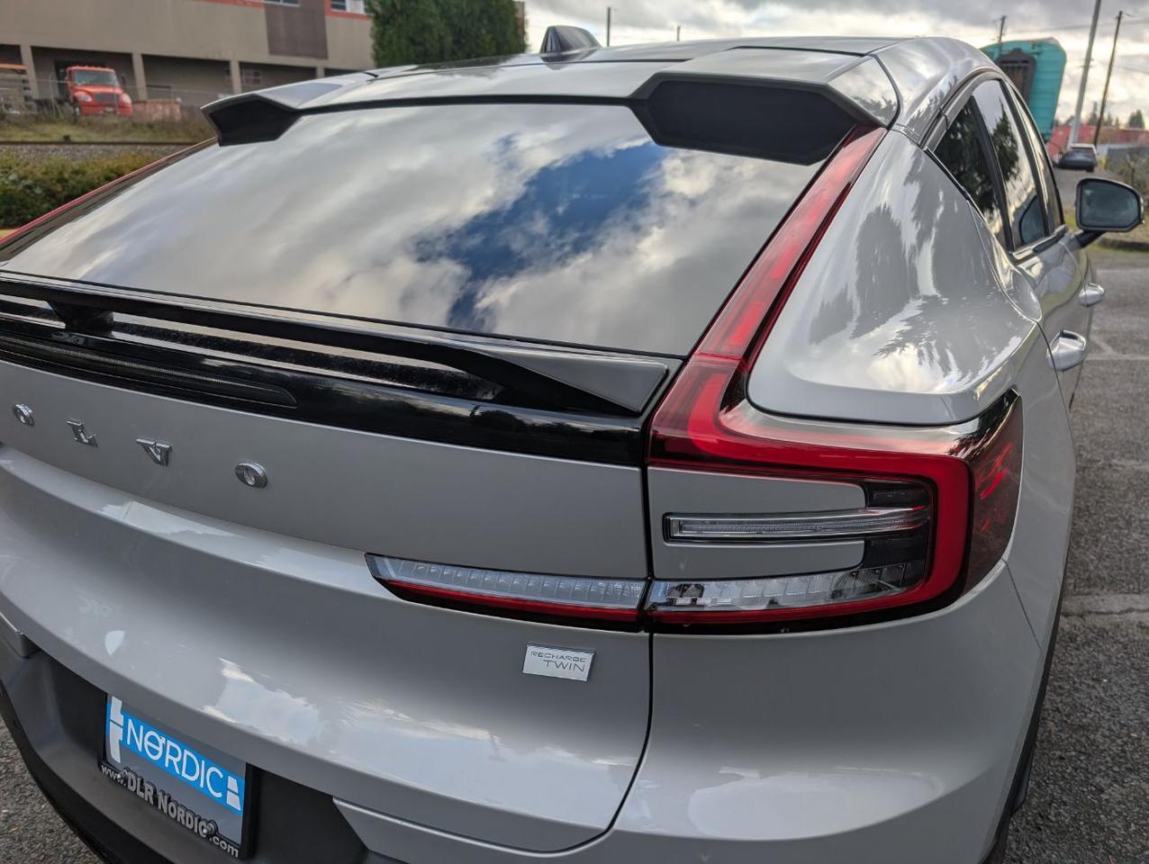 2023 Volvo C40 Recharge P8 Twin Engine ULTIMATE w/Harman Kardon, Pilot Assist, 360 Cam, 4 Heated Seats & Wheel Portland OR