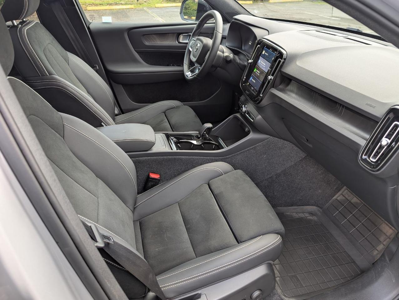 2023 Volvo C40 Recharge P8 Twin Engine ULTIMATE w/Harman Kardon, Pilot Assist, 360 Cam, 4 Heated Seats & Wheel Portland OR