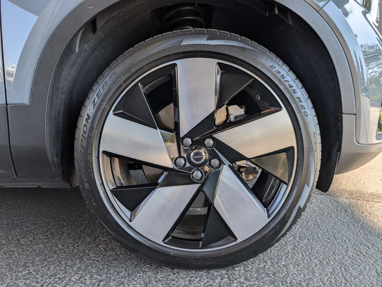 2023 Volvo C40 Recharge P8 Twin Motor ULTIMATE w/Harman Kardon, Pilot Assist, 360 Cam, 4 Heated Seats & Wheel Portland OR