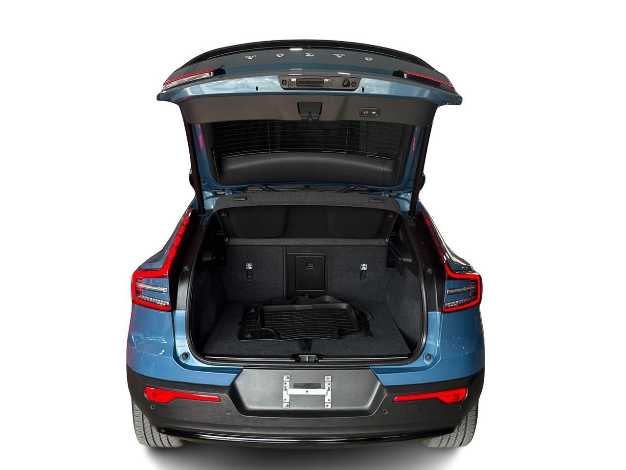 2023 Volvo C40 Recharge Pure Electric Pure Electric Plus Twin eAWD/NO ACCIDENT/CLEAN CARFAX/ONE OWNER Richmond Hill ON