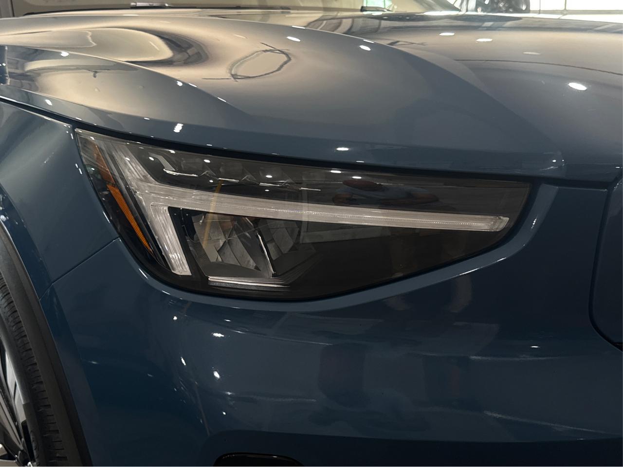 2023 Volvo C40 Recharge Pure Electric Pure Electric Plus Twin eAWD/NO ACCIDENT/CLEAN CARFAX/ONE OWNER Richmond Hill ON