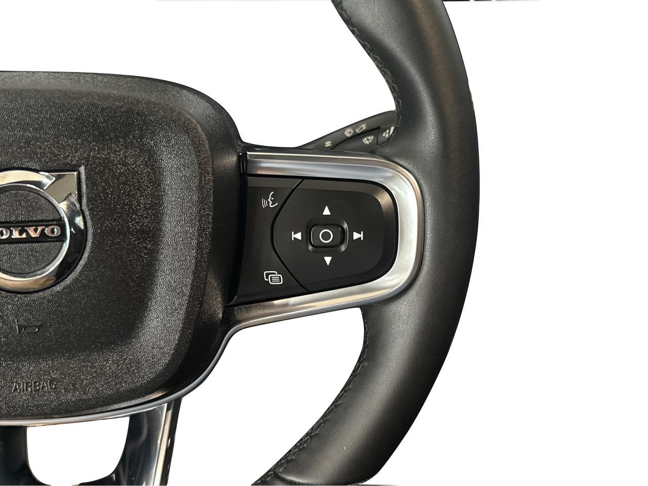 2023 Volvo C40 Recharge Pure Electric Pure Electric Plus Twin eAWD/NO ACCIDENT/CLEAN CARFAX/ONE OWNER Richmond Hill ON