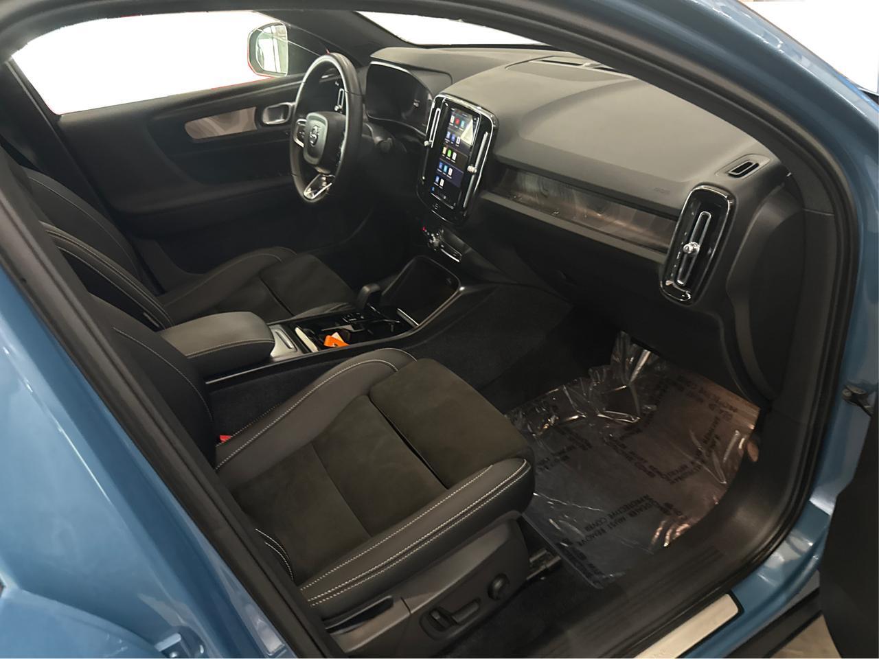 2023 Volvo C40 Recharge Pure Electric Pure Electric Plus Twin eAWD/NO ACCIDENT/CLEAN CARFAX/ONE OWNER Richmond Hill ON