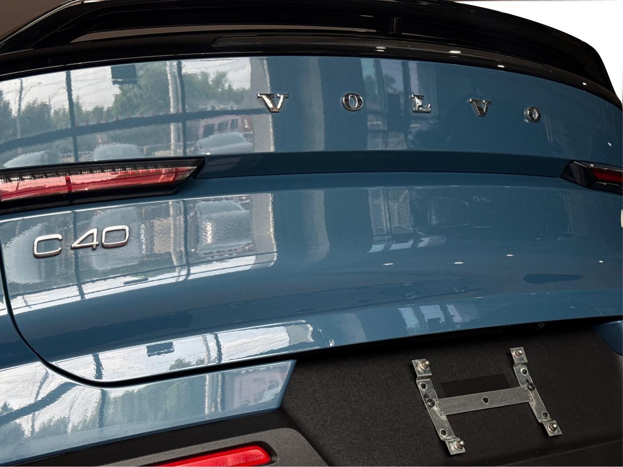 2023 Volvo C40 Recharge Pure Electric Pure Electric Plus Twin eAWD/NO ACCIDENT/CLEAN CARFAX/ONE OWNER Richmond Hill ON